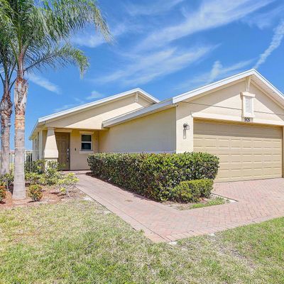 905 Bent Creek Dr, Fort Pierce, FL 34947