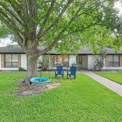 905 Brice Street, Meridian, TX 76665