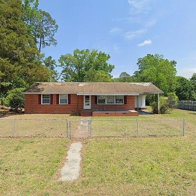 905 Hardin Rd, Lumberton, NC 28358