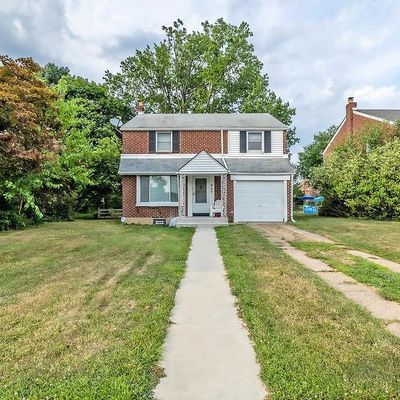 905 Glenview St, Philadelphia, PA 19111