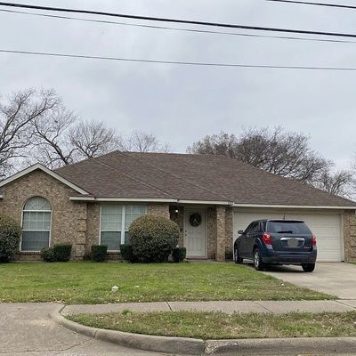 905 Milner Rd, Irving, TX 75061