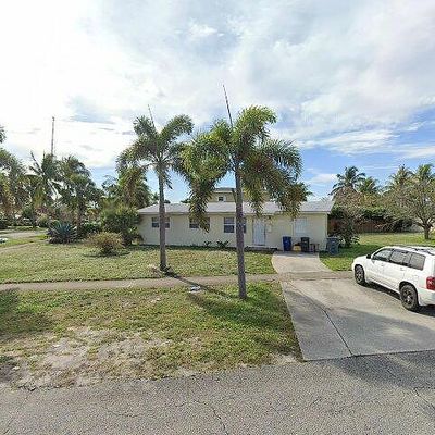 905 W Kalmia Dr, West Palm Beach, FL 33403