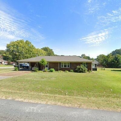 906 King Ave, Tuscumbia, AL 35674