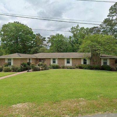 907 N Magnolia St, Picayune, MS 39466