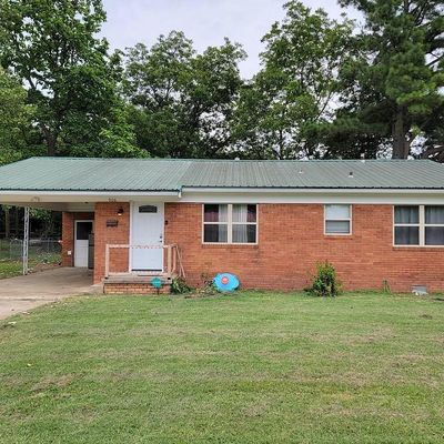 908 Block St S, Wynne, AR 72396