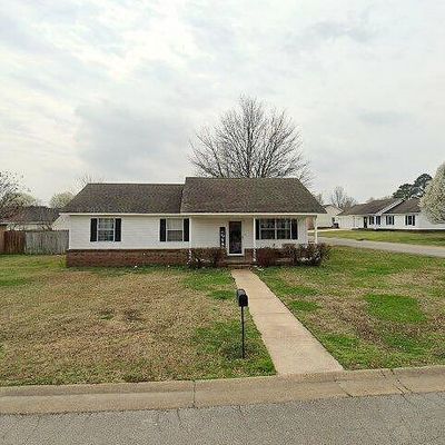 908 Baywood Dr, Paragould, AR 72450