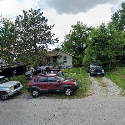 908 S Crisp Ave, Independence, MO 64054