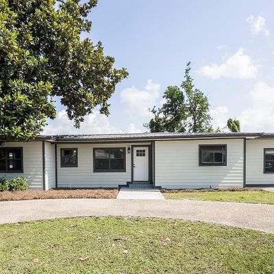 909 E 2nd Plz Plaza, Panama City, FL 32401