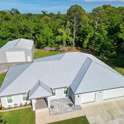 909 Mertz Ln, New Smyrna Beach, FL 32168