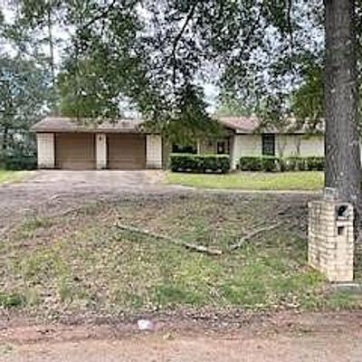 9096 S Comanche Cir, Willis, TX 77378