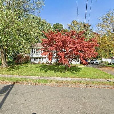 91 Redwood Dr, Bristol, CT 06010