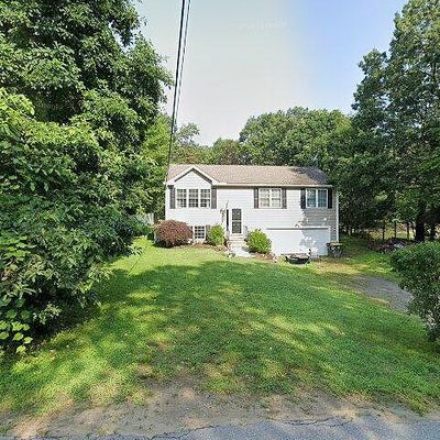 91 Stag Head Dr, Pascoag, RI 02859