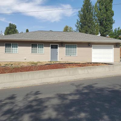 910 E F St, Moscow, ID 83843