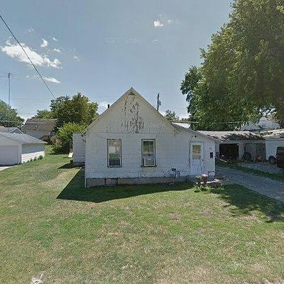 910 E Marion St, Knoxville, IA 50138