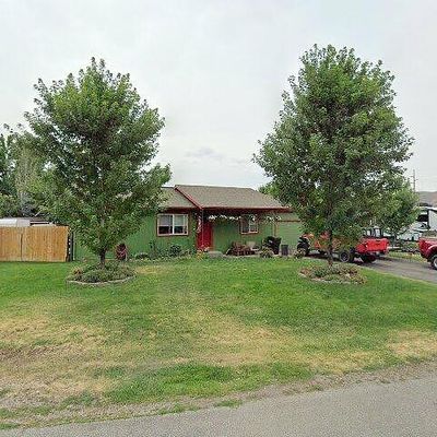 910 Snowflake Dr, Hailey, ID 83333