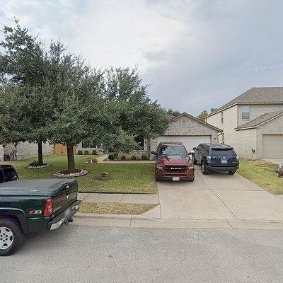 910 Yellowstone Dr, Taylor, TX 76574