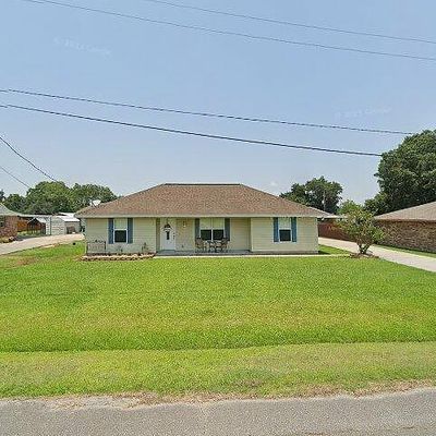 911 E Harrop St, Rayne, LA 70578