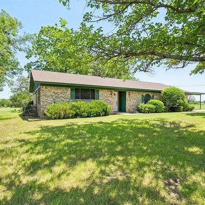 911 Holmes Dr, Granbury, TX 76048