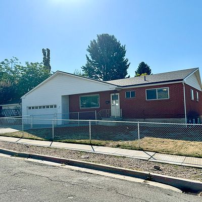 911 Harrop St, Ogden, UT 84404