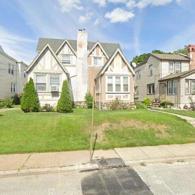 911 Yeadon Ave, Lansdowne, PA 19050