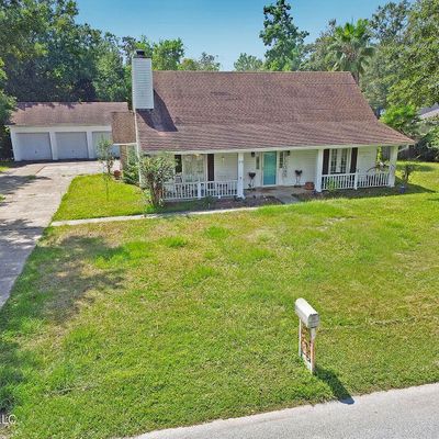 9113 Live Oak Ave, Ocean Springs, MS 39564