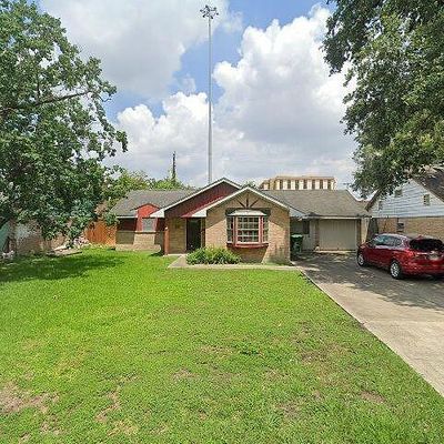 9114 Mahoning Dr, Houston, TX 77074