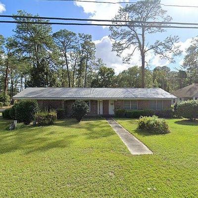 912 Coral Rd, Waycross, GA 31501