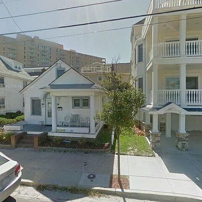 912 Delancey Pl, Ocean City, NJ 08226