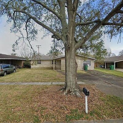 912 Mcdermott Dr, Morgan City, LA 70380