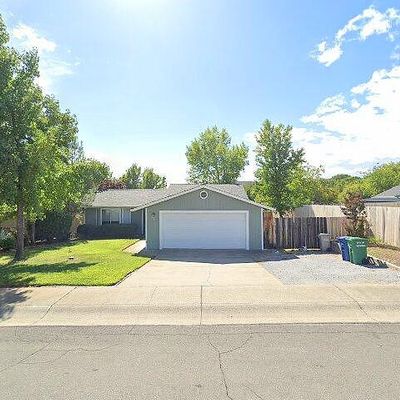 912 Partridge Dr, Redding, CA 96003