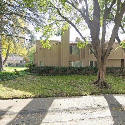 912 Vanderbilt Way, Sacramento, CA 95825