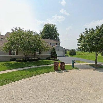 912 Village Ct, Marengo, IL 60152