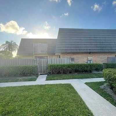 915 9 Th Way, West Palm Beach, FL 33407