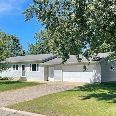 915 1 St St N, Cold Spring, MN 56320