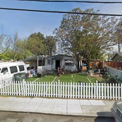 915 Alberni St, East Palo Alto, CA 94303