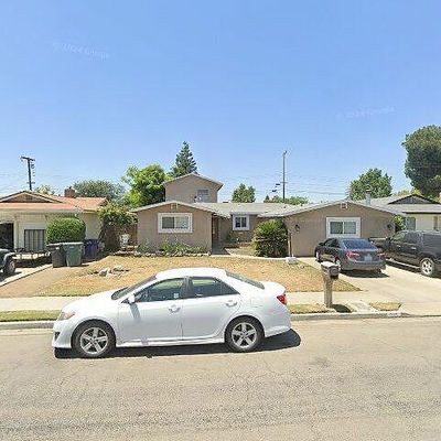 915 N Manor St, Tulare, CA 93274