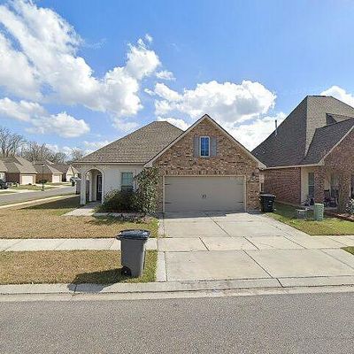 915 Shadow Bluff Dr, Baton Rouge, LA 70820