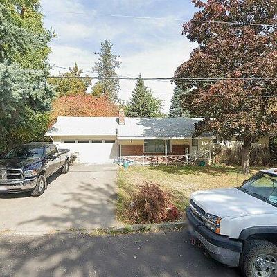 916 Harold St, Moscow, ID 83843