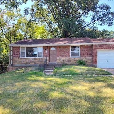 9169 Newby St, Saint Louis, MO 63137