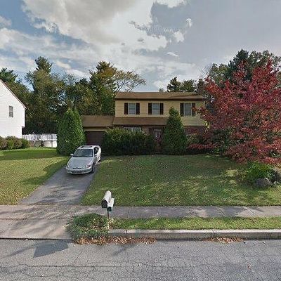 918 Suellen Dr, Reading, PA 19605