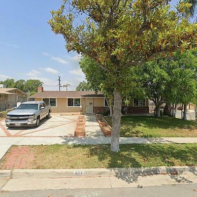 977 E Francis St, Corona, CA 92879