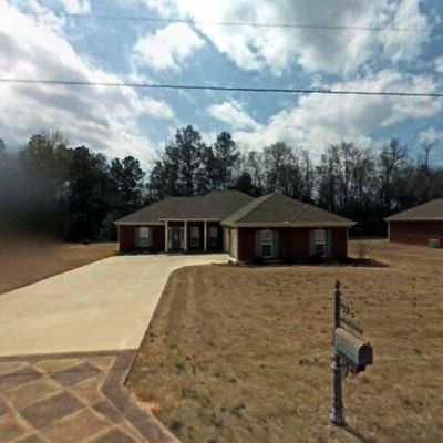 98 Cedarbrook Ln, Killen, AL 35645