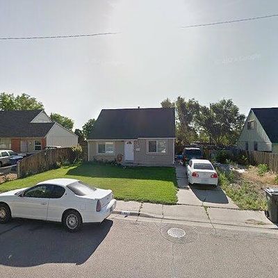 98 Gamble Ln, Pueblo, CO 81001