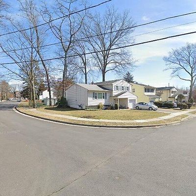 98 W Cedar St, Colonia, NJ 07067