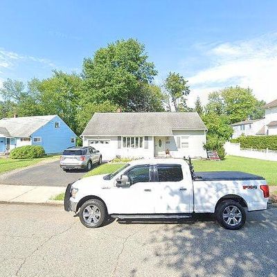 984 Pleasant Dr, New Milford, NJ 07646