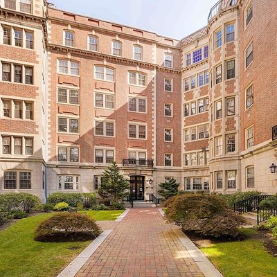 984 Memorial Drive, Cambridge, MA 02138