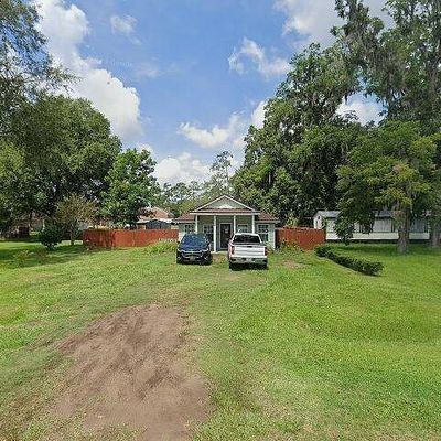 9872 S Clinton Ave, Glen Saint Mary, FL 32040