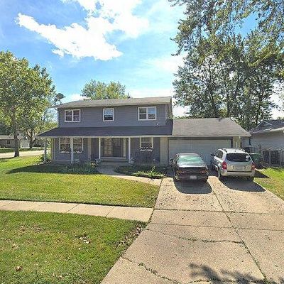 99 Essex Rd, Elk Grove Village, IL 60007