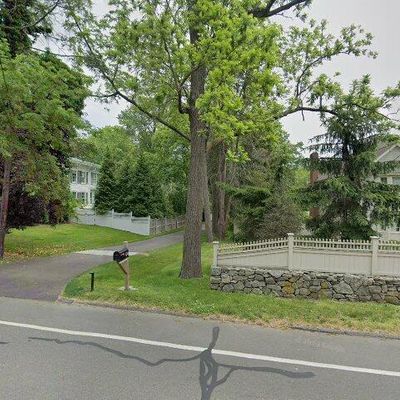 99 Hillspoint Rd, Westport, CT 06880