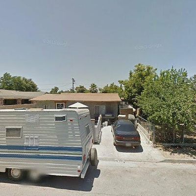 9904 Primrose Ave, Lamont, CA 93241